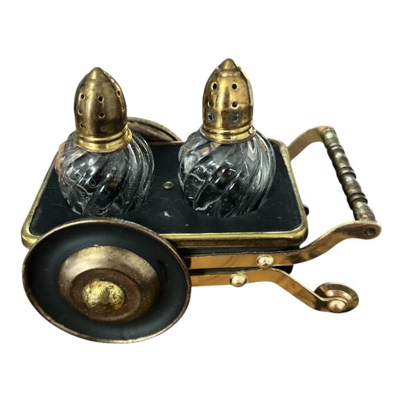 Vintage 1950s Brass & Glass Salt and Pepper Shaker Set in Wheelbarrow Cart – Sou - Picture 3 of 6